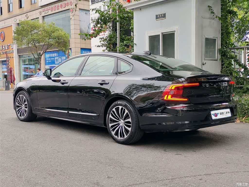 Volvo S90, 2023 4