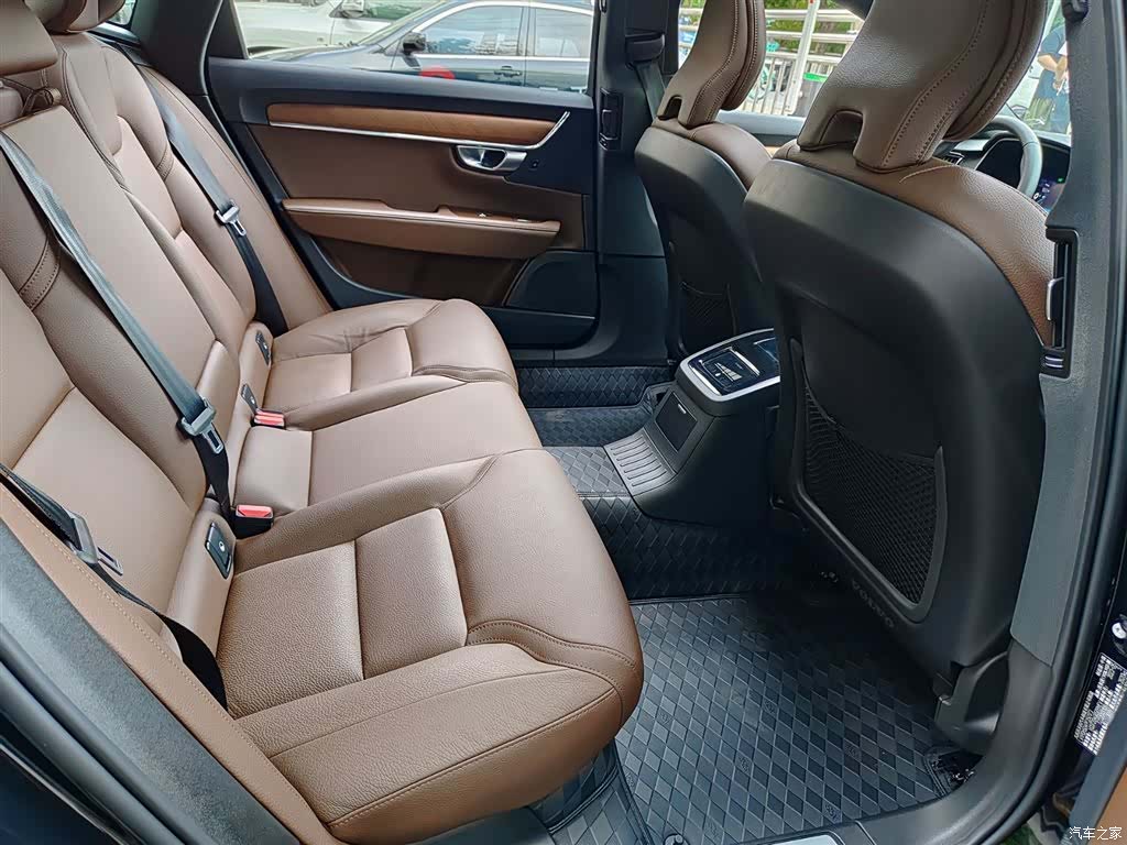 Volvo S90, 2023 11