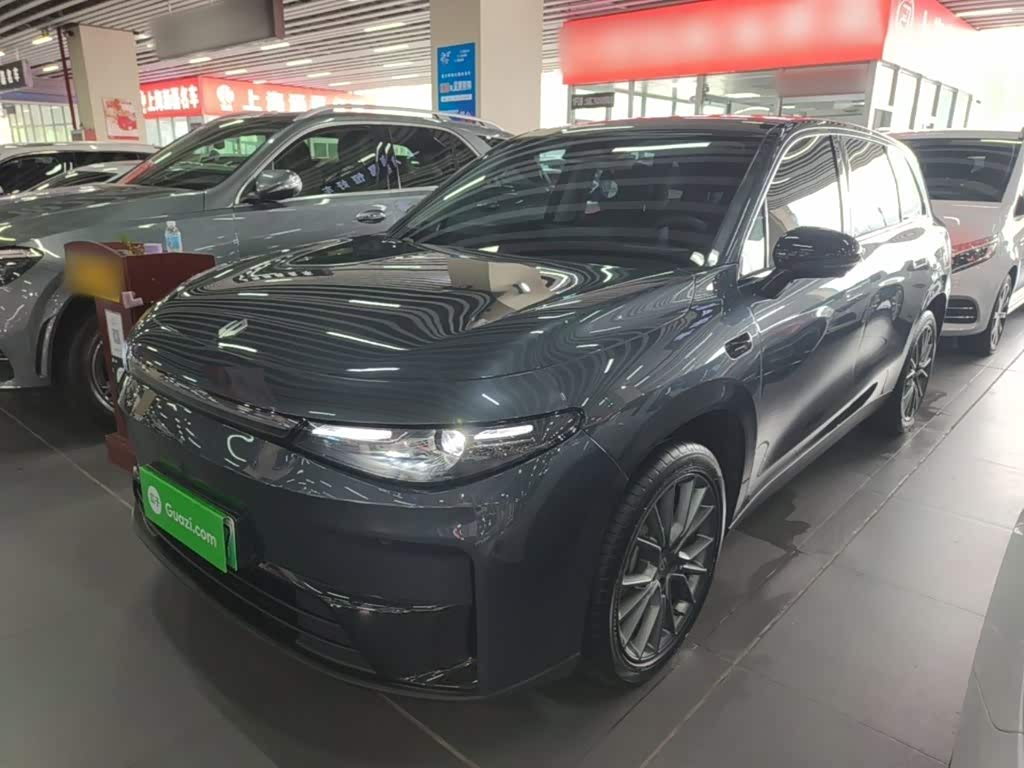 Leapmotor C10