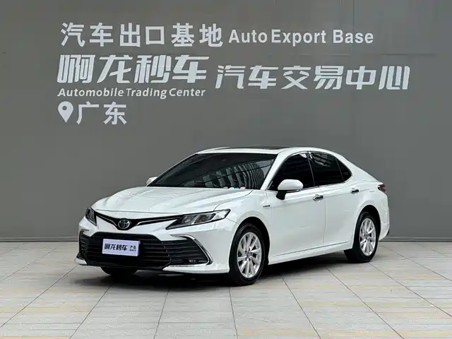 Toyota Camry 2023 — купить из Китая под заказ