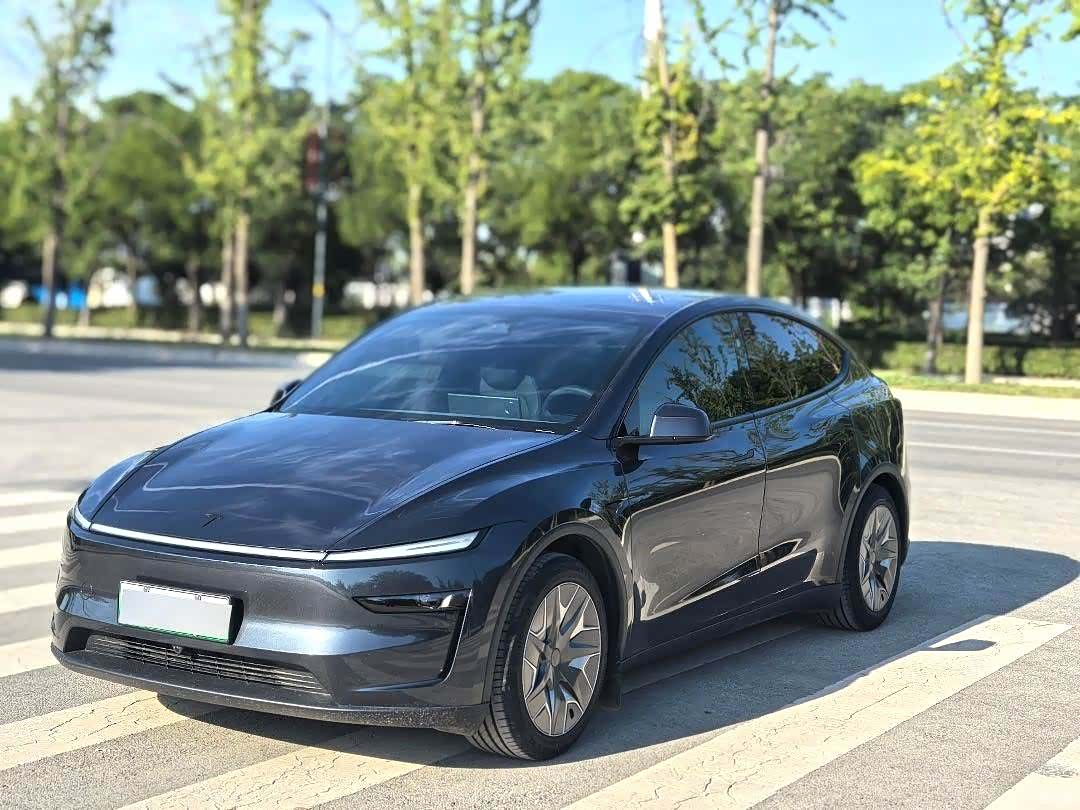 Tesla Model Y, 2026 1