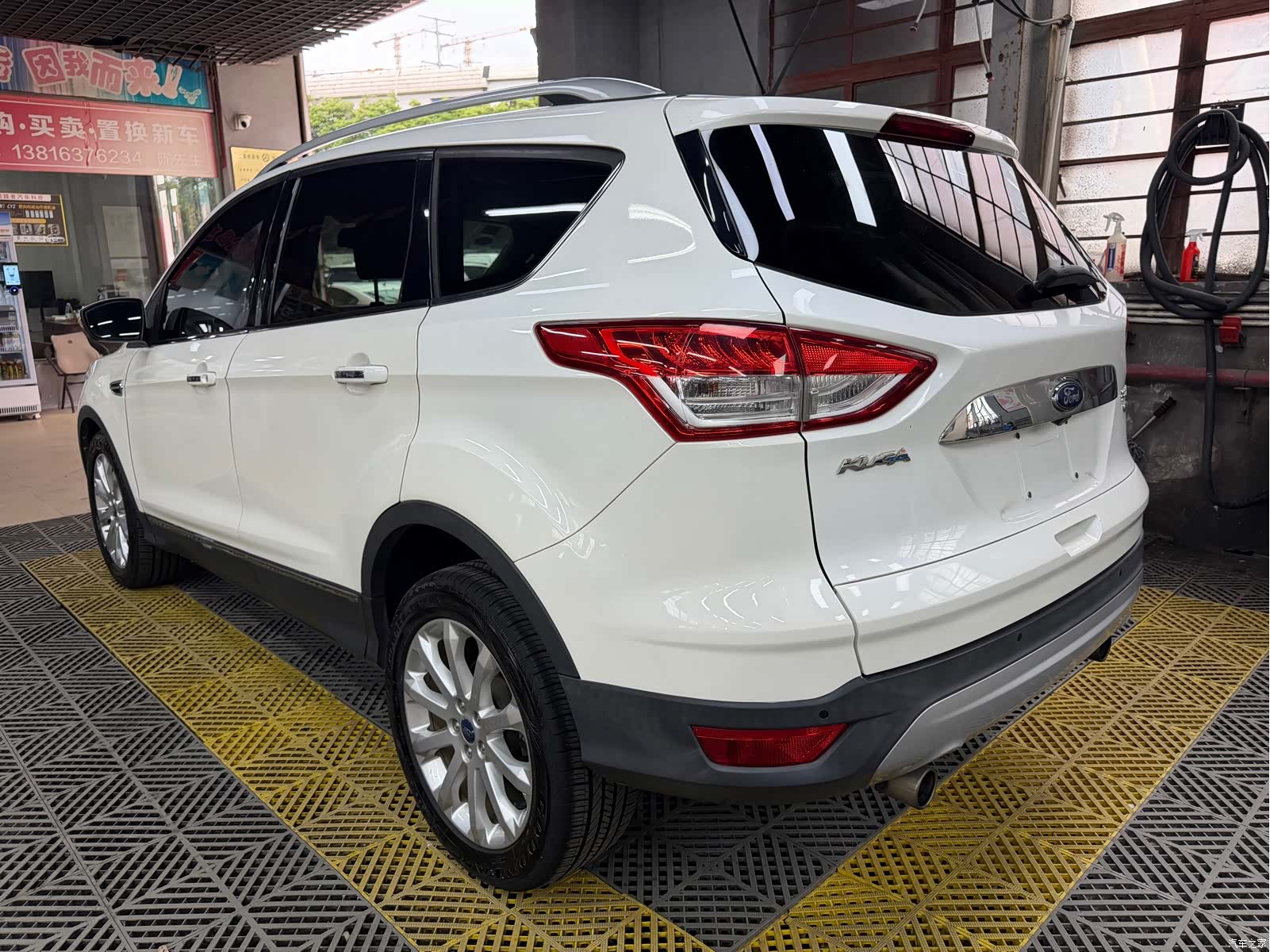 Ford Kuga, 2013 4