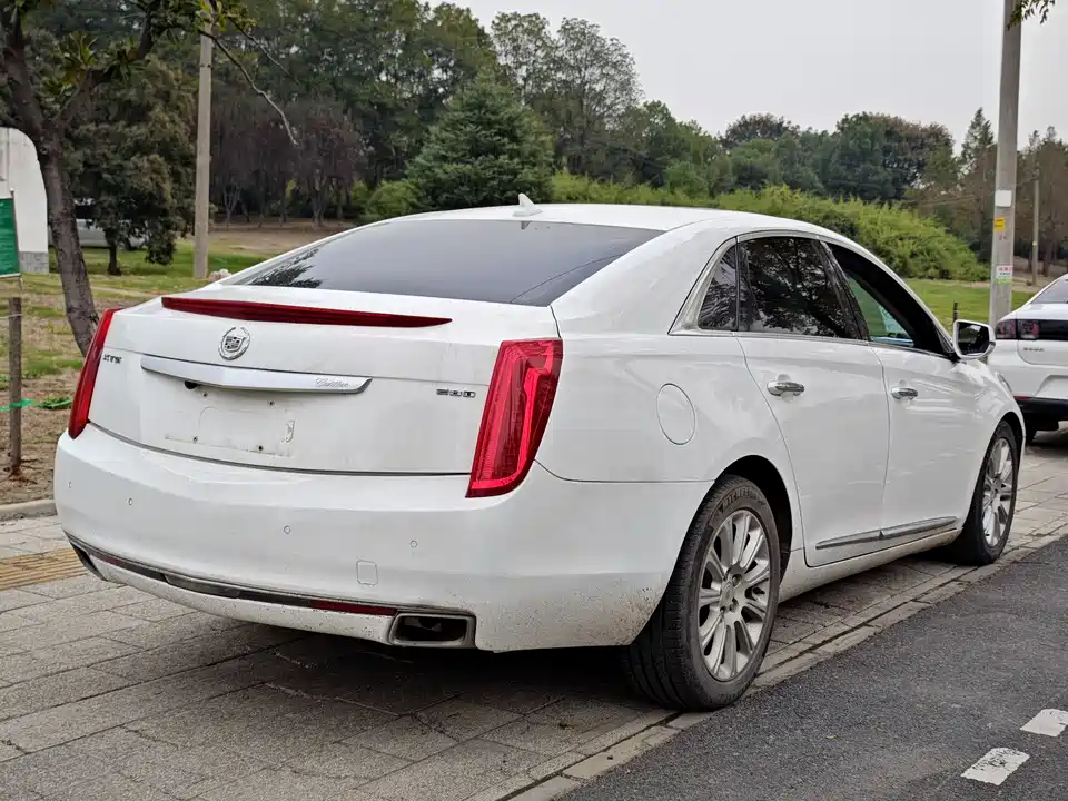 Cadillac XTS