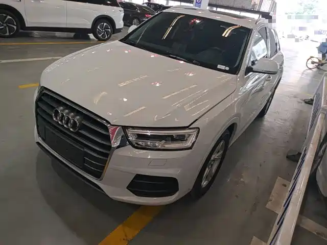 Audi Q3 2019 — купить из Китая под заказ