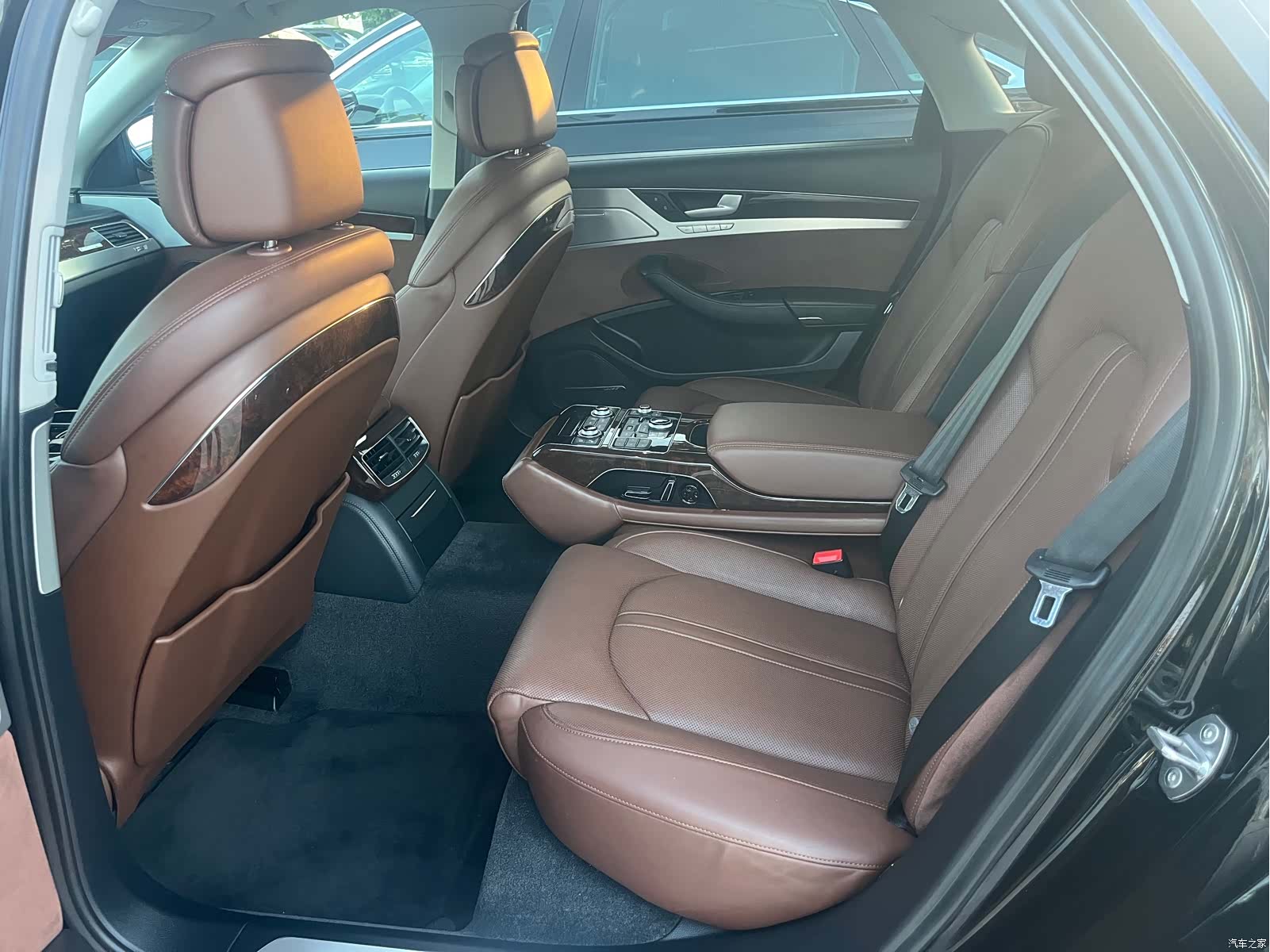Audi A8L, 2017 25