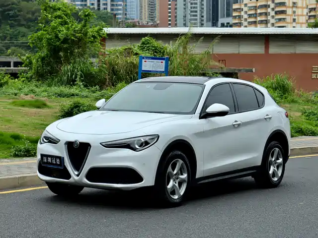 Alfa Romeo Stelvio 2019 — купить из Китая под заказ