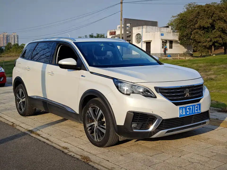 Peugeot 5008
