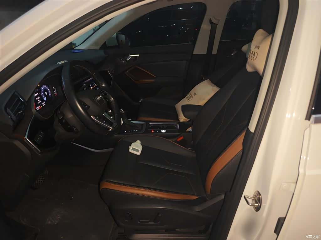 Audi Q3, 2021 11