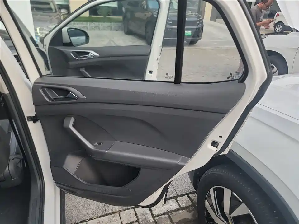 Volkswagen Tu Kai