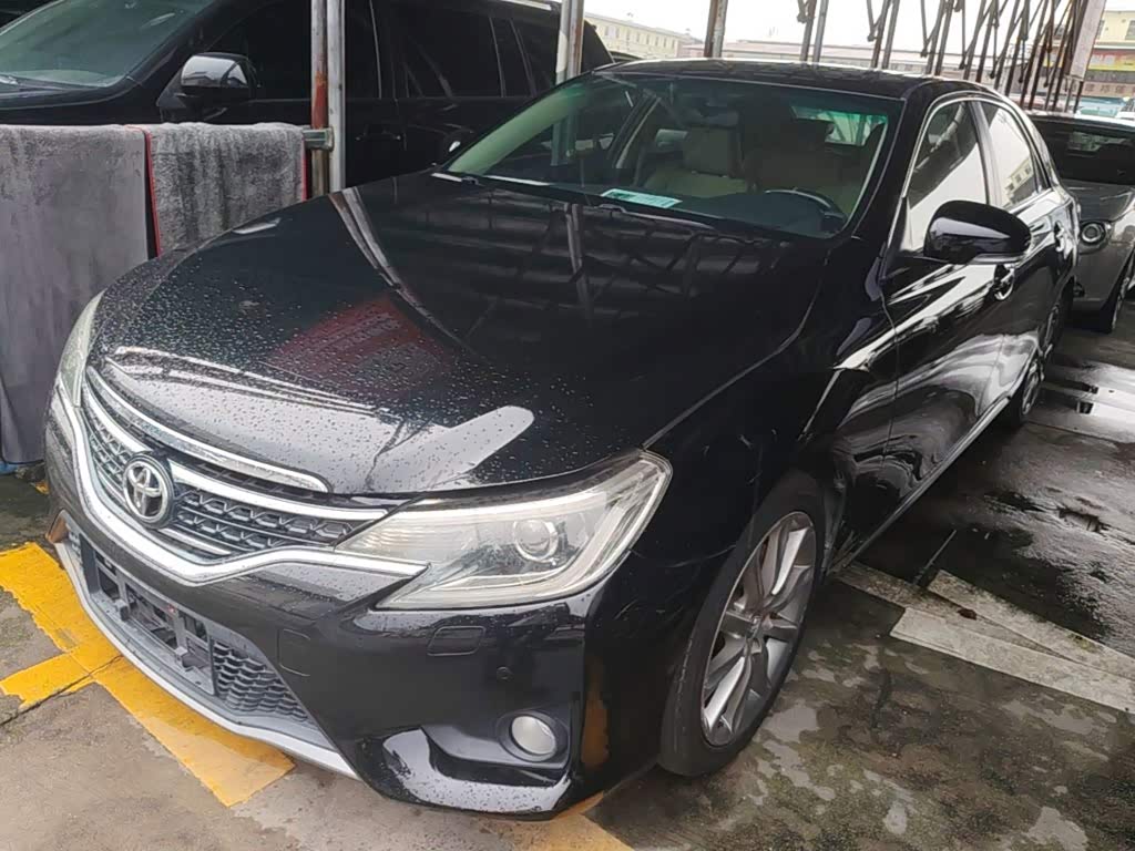 Toyota Reiz
