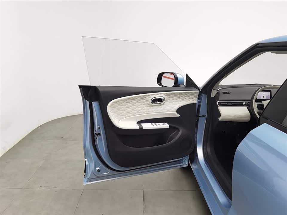 Dongfeng Nammi Nano 01