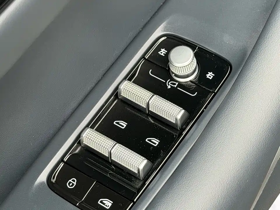 Geely Galaxy Galaxy E5