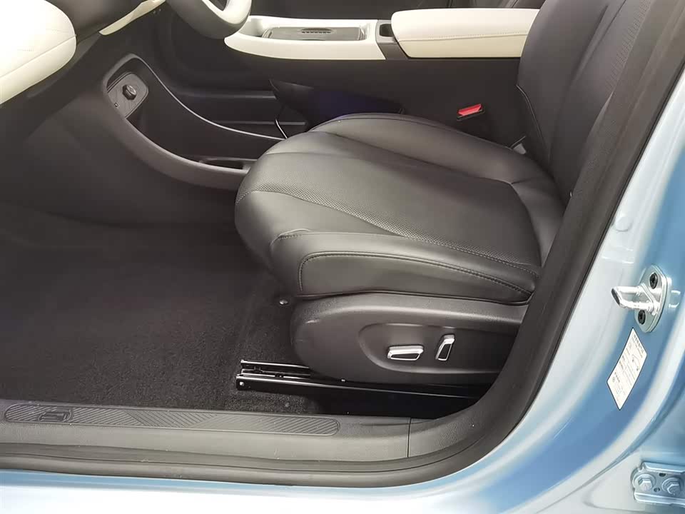 Dongfeng Nammi Nano 01