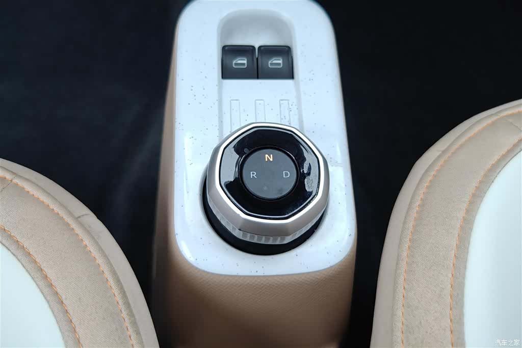 Geely Panda, 2023 16