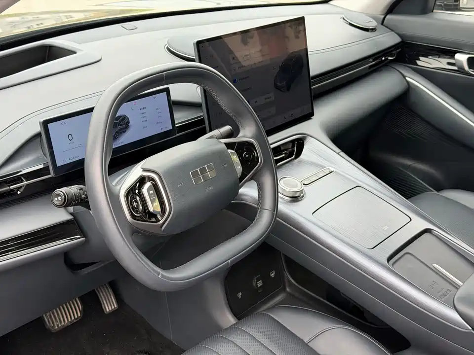 Geely Galaxy Galaxy E5