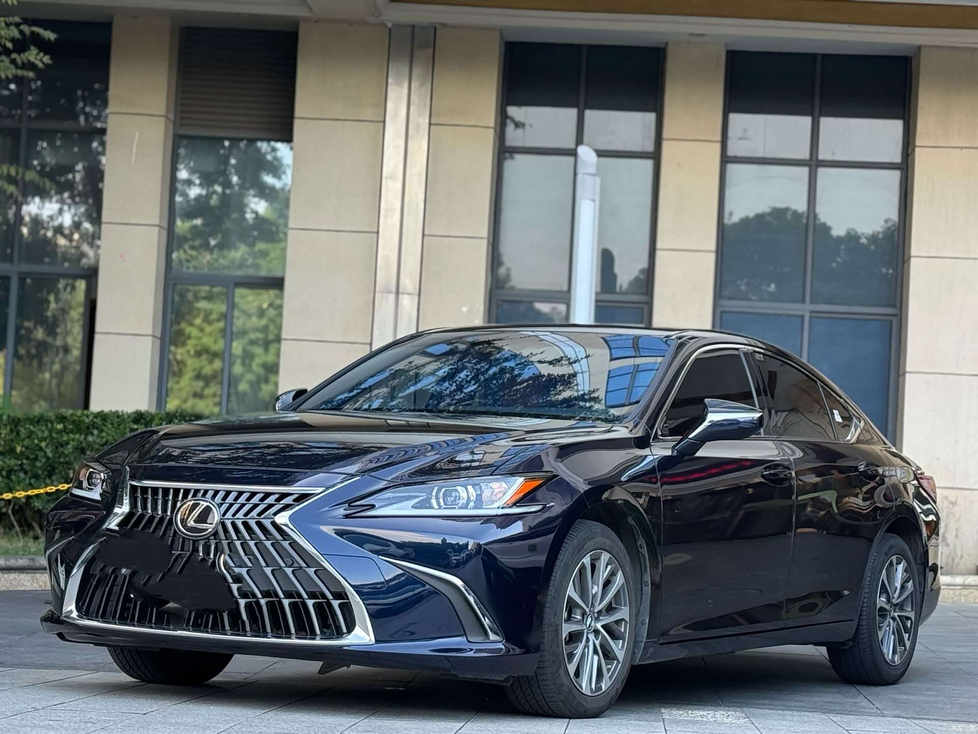 Lexus ES, 2021 1