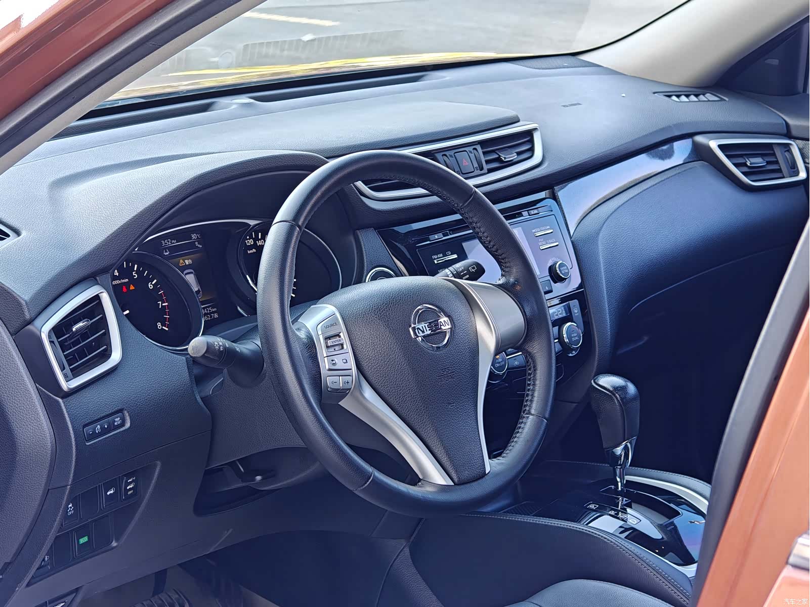 Nissan X-Trail, 2014 10