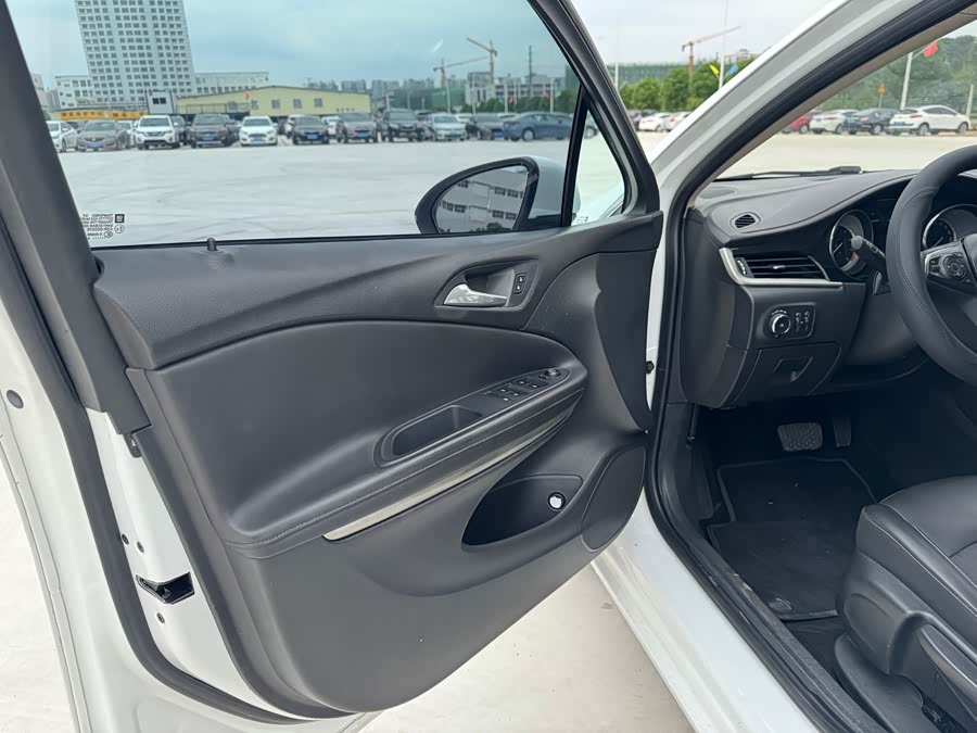 Buick Velar 2016, фото 12