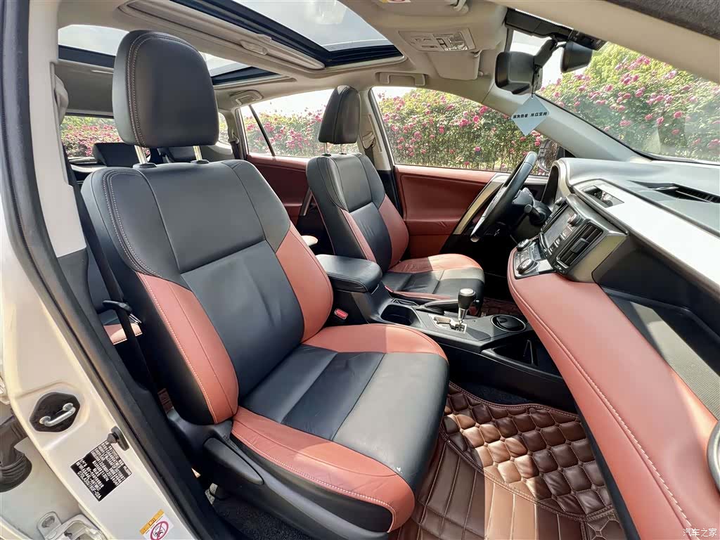Toyota RAV4, 2015 12