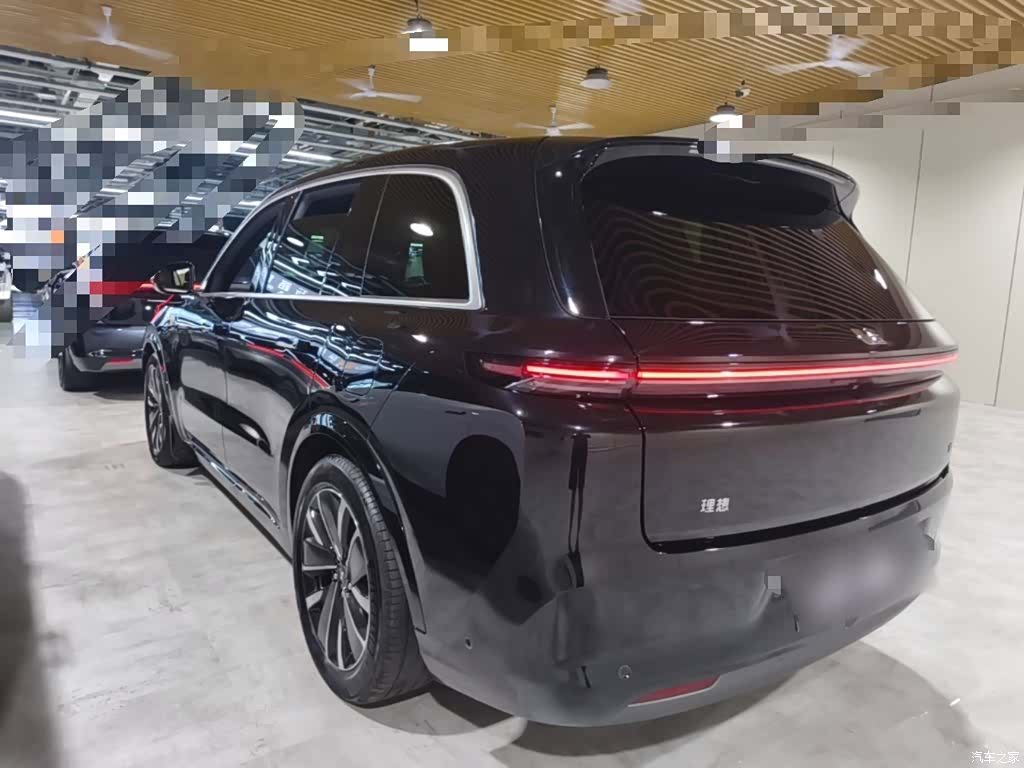 Li Auto L8, 2025 все фото