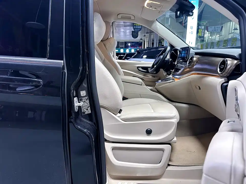 Mercedes-Benz V-class Mercedes-Benz V-class