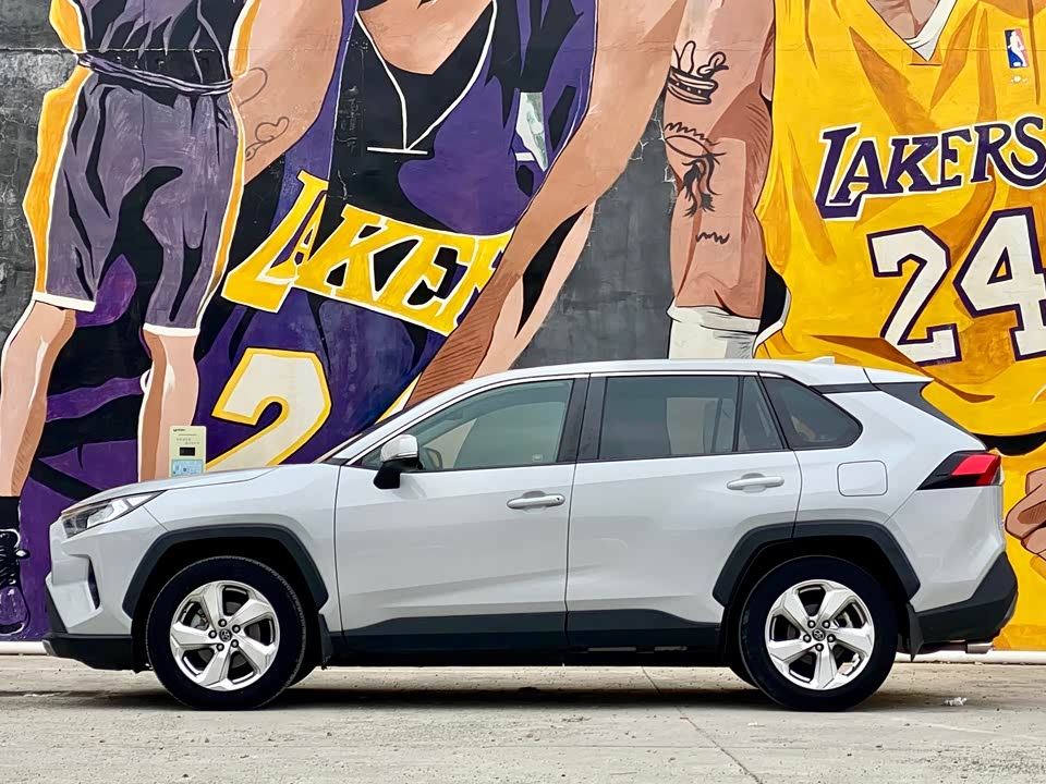 Toyota RAV4 Rongfang