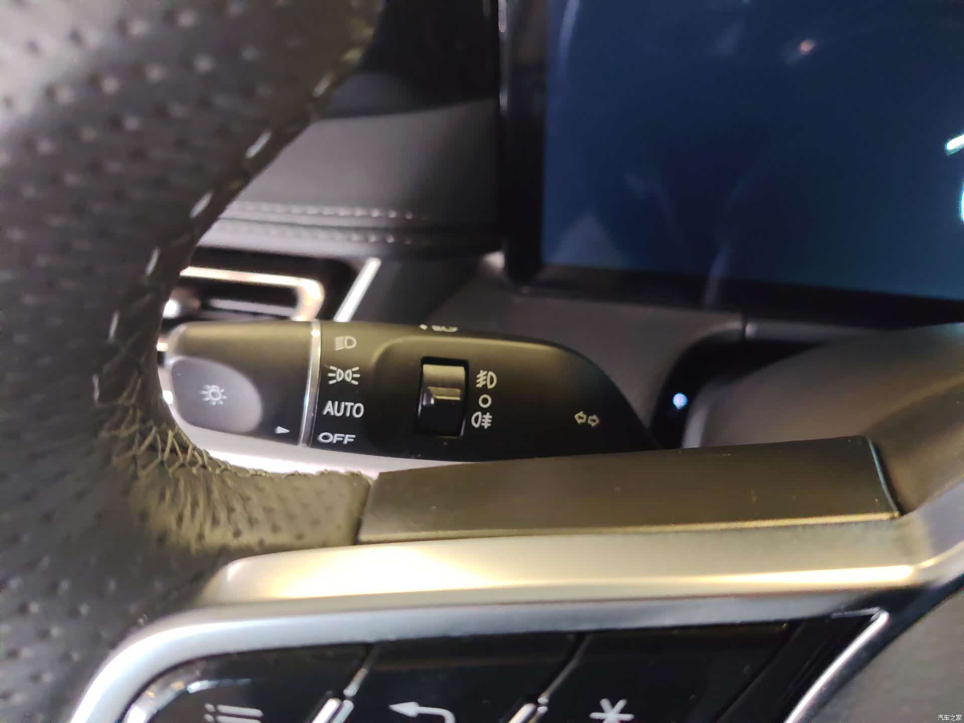 Hongqi H5, 2023 16