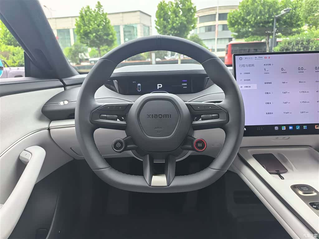Xiaomi SU7, 2024 10