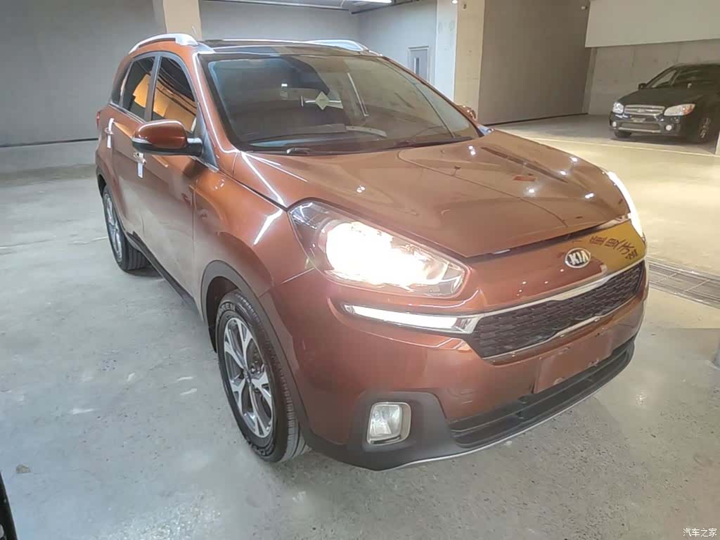 Kia KX3, 2015 4