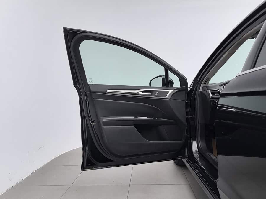Ford Mondeo 2015, фото 8