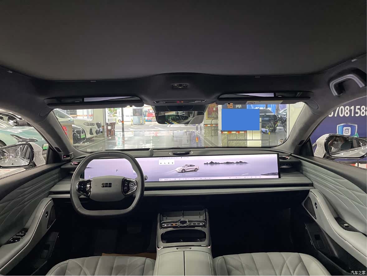 Geely E8, 2025 12