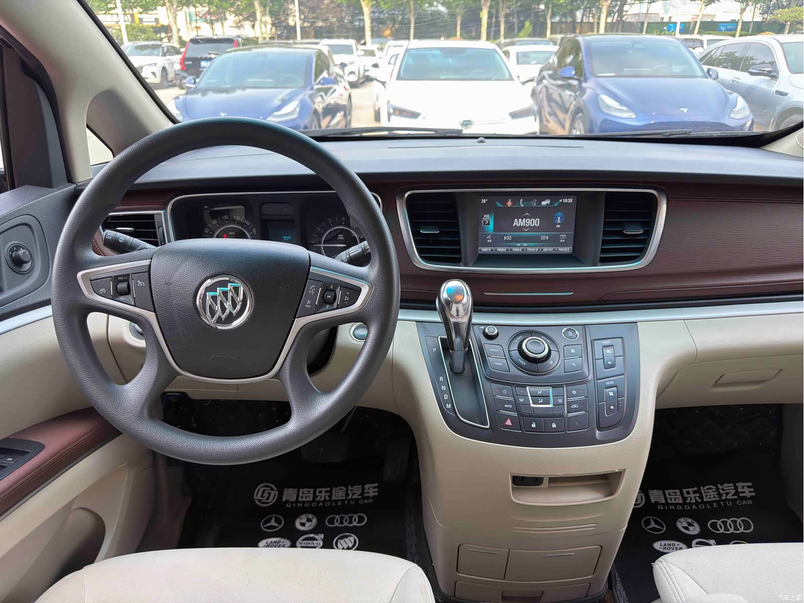 Buick GL8, 2020 13