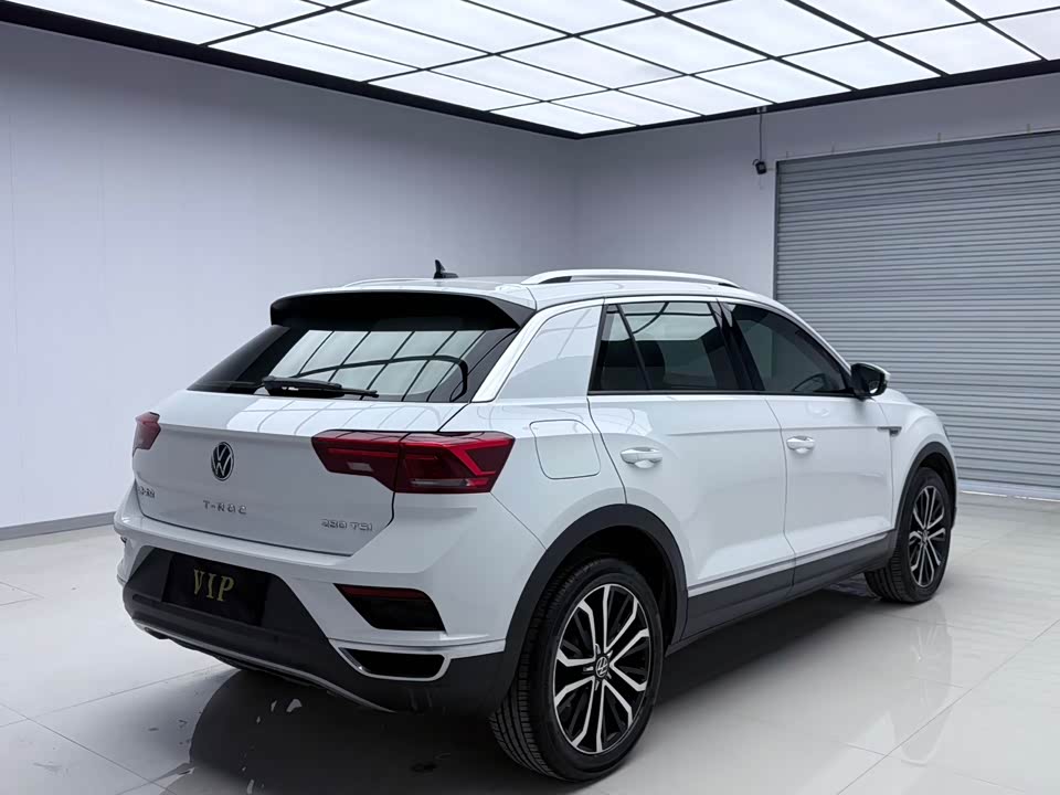 Volkswagen T-ROC exploring Songs