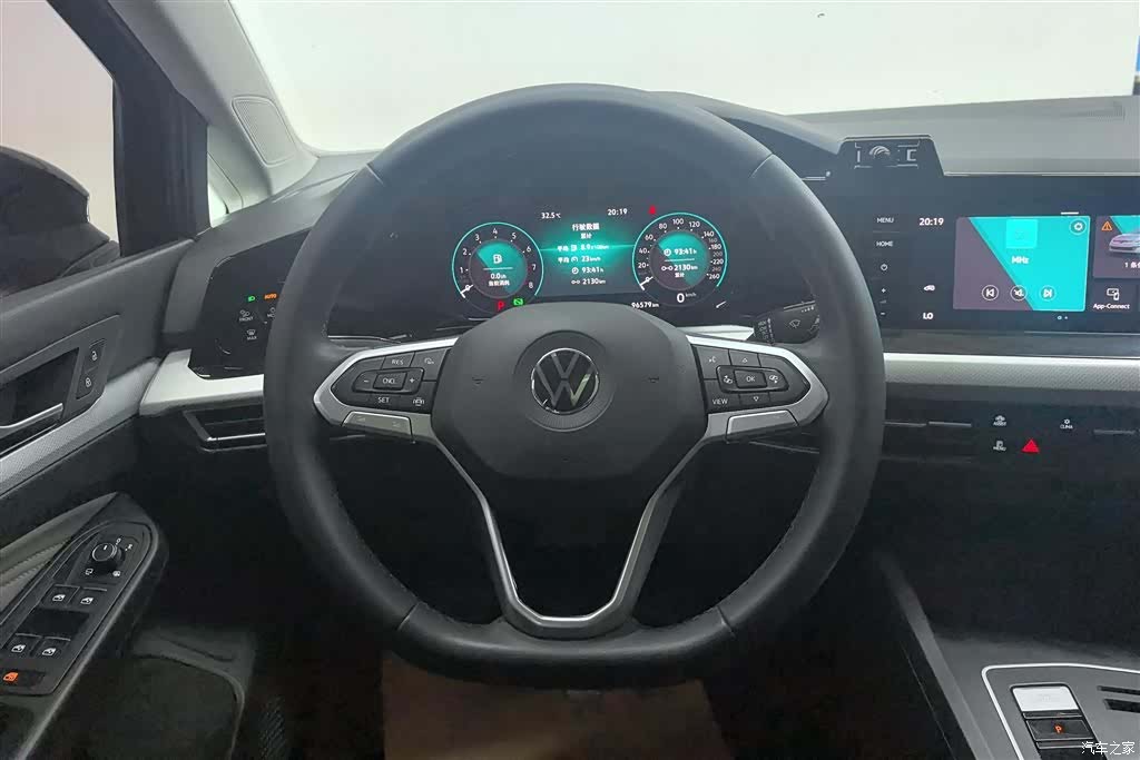 Volkswagen Golf, 2022 15