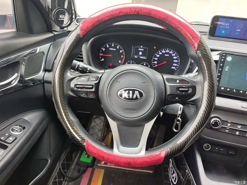 Kia K4, 2015 11
