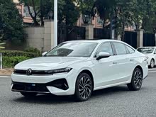 ���� 2026�� L 300TSI DSG ������