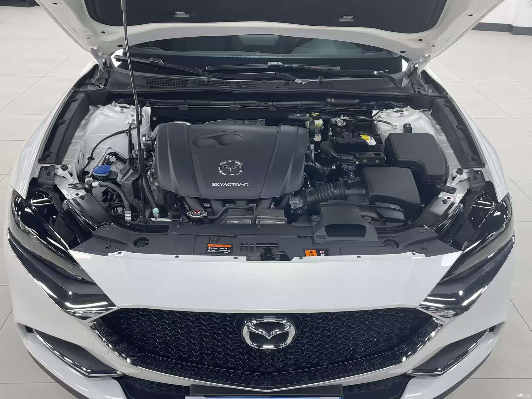 Mazda CX-4, 2023 8
