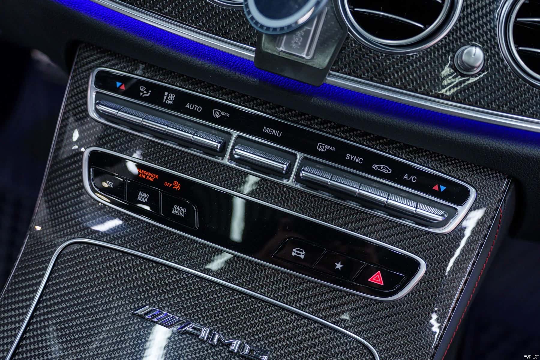 Mercedes-Benz E-Class, 2022 16