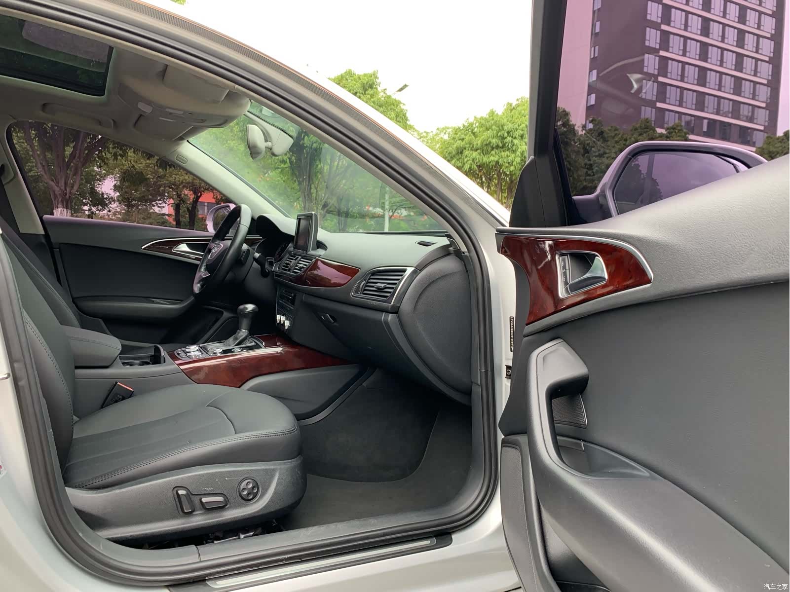 Audi A6L, 2014 15