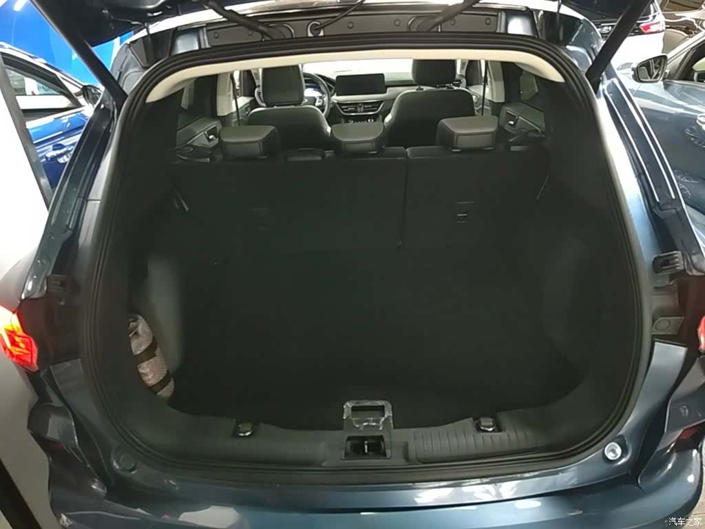 Ford Escape, 2022 19