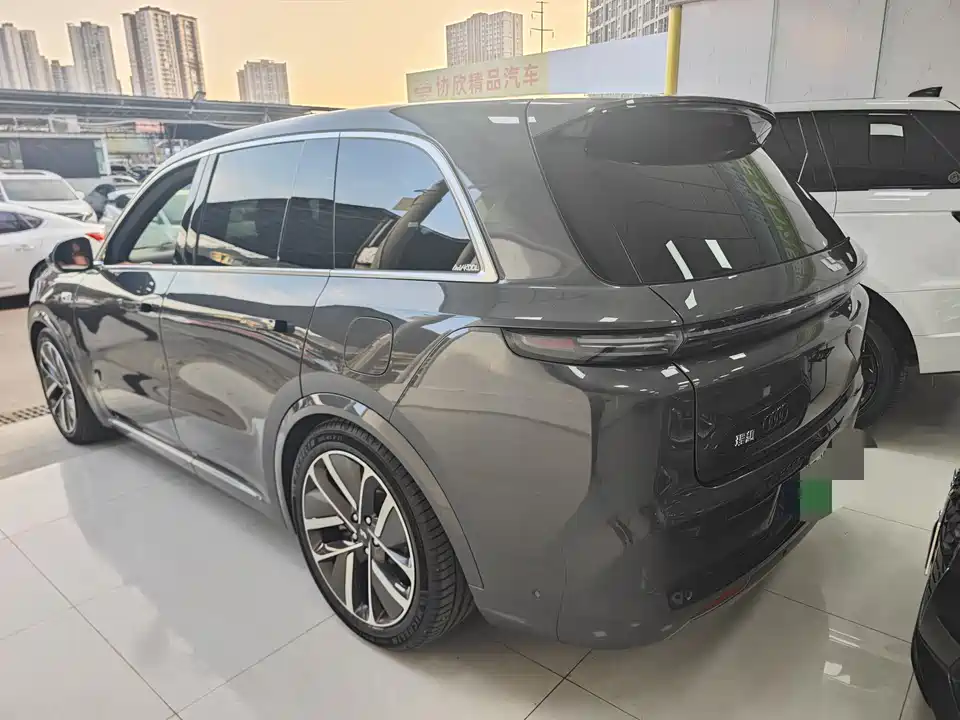 Li Auto Ideal L8