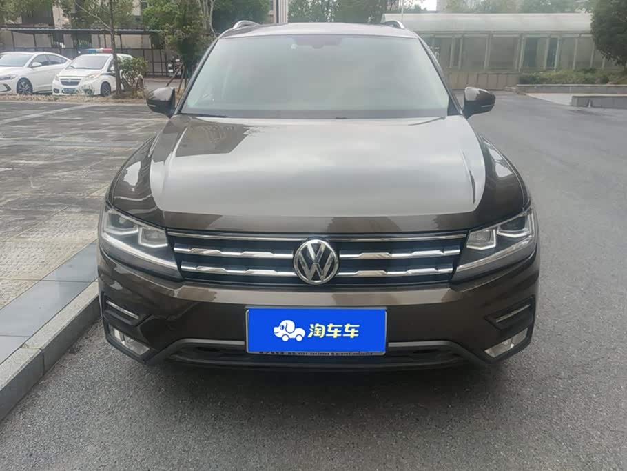 Volkswagen Tiguan L