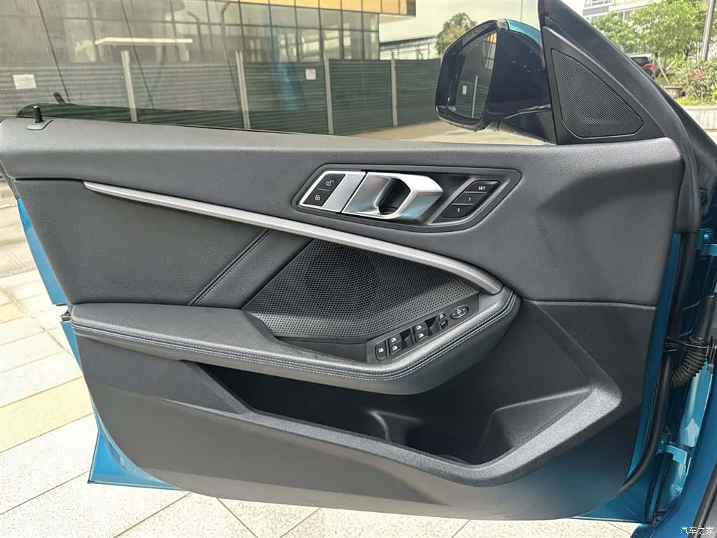 BMW 2 Series, 2023 9