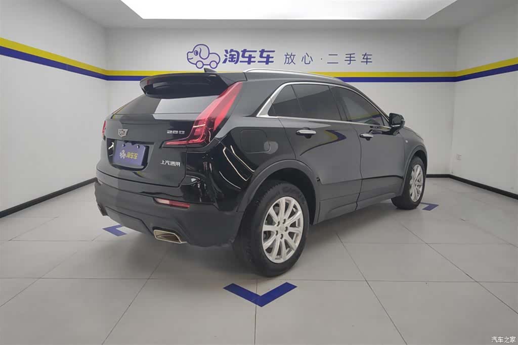 Cadillac XT4, 2021 3