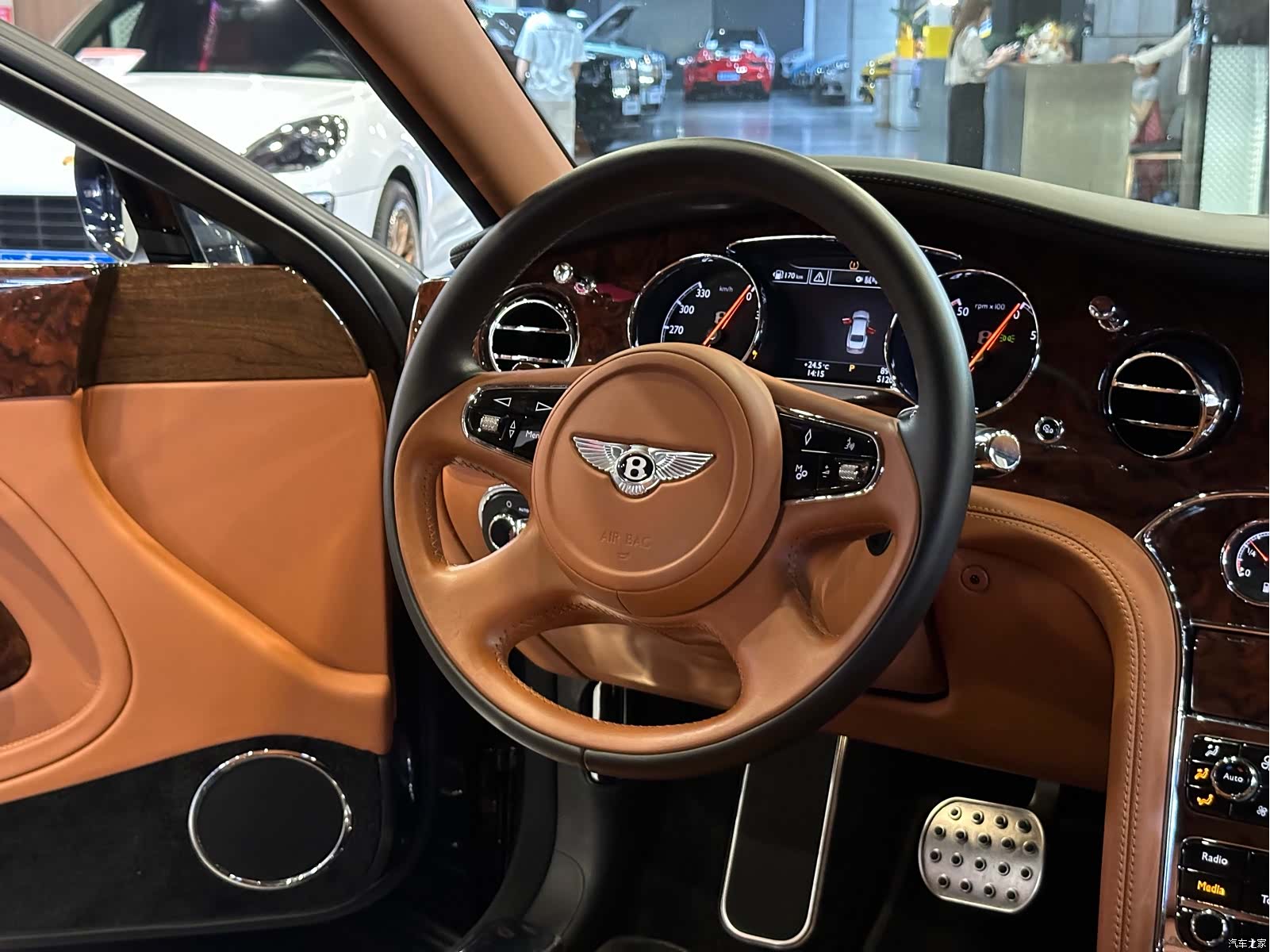 Bentley Mulsanne, 2013 13