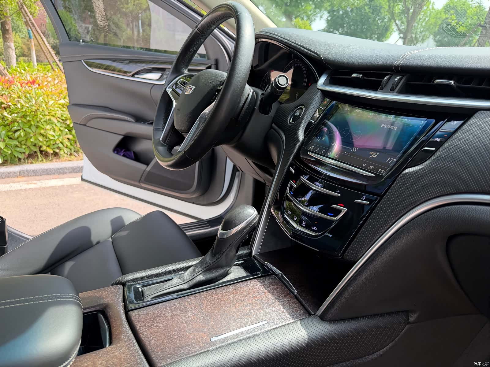 Cadillac XTS, 2018 13