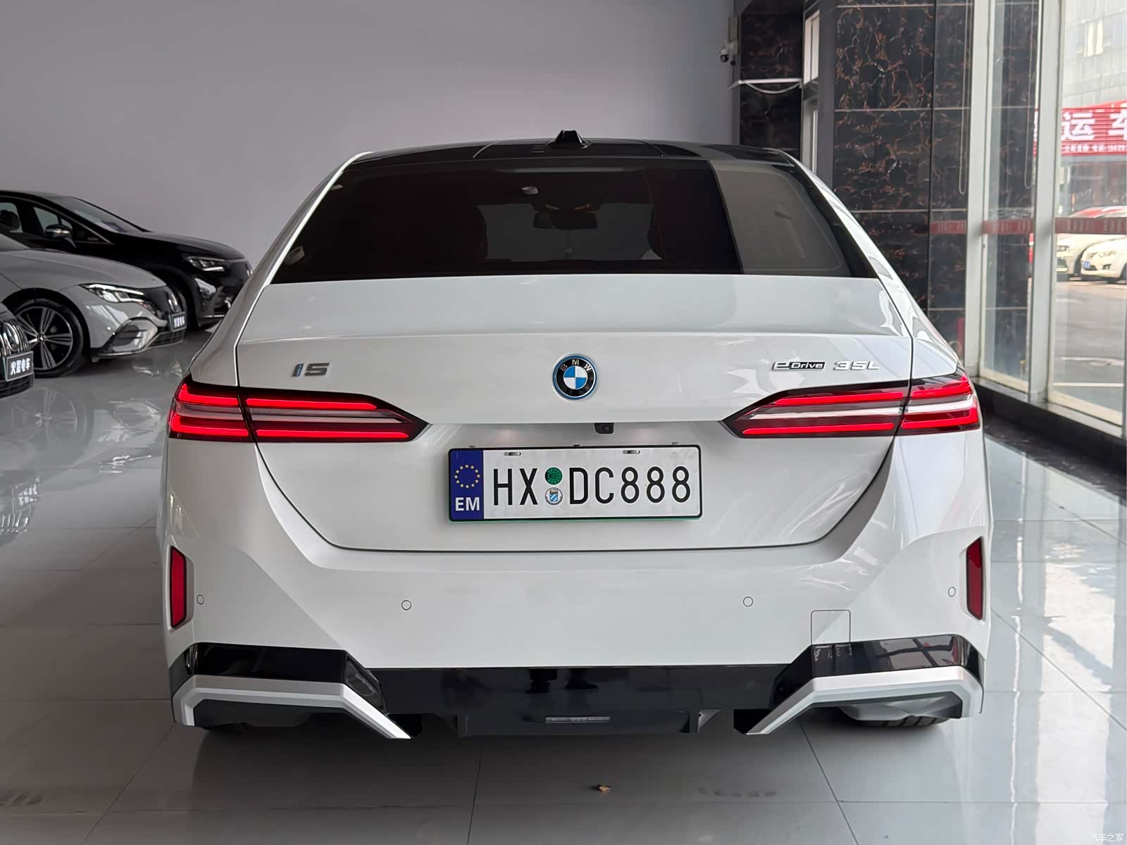 BMW i5, 2025 19