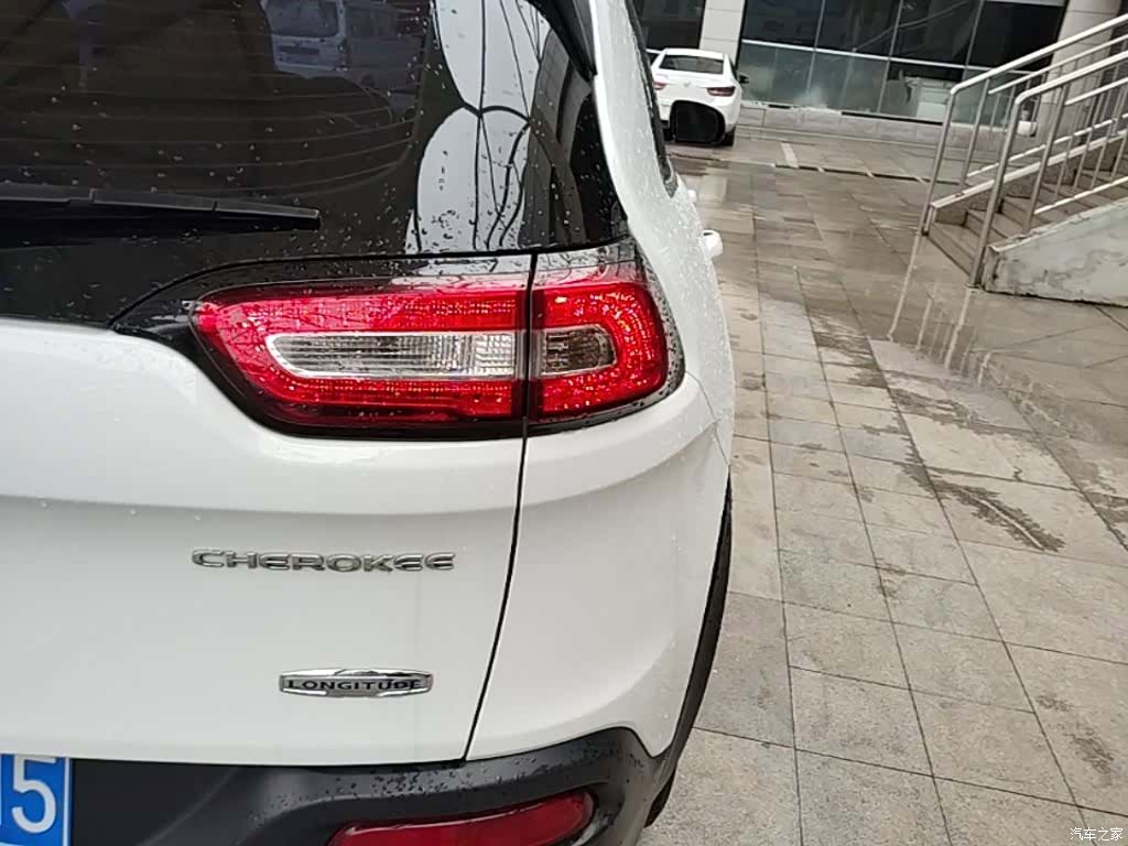 Jeep Cherokee, 2016 8