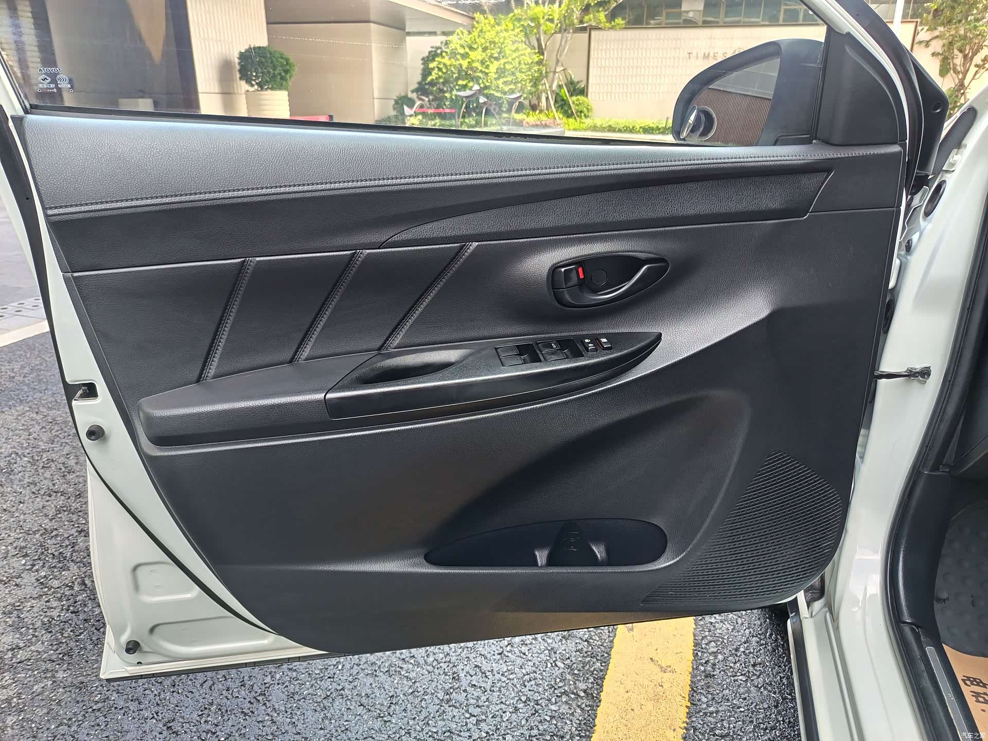 Toyota YARiS L, 2019 12