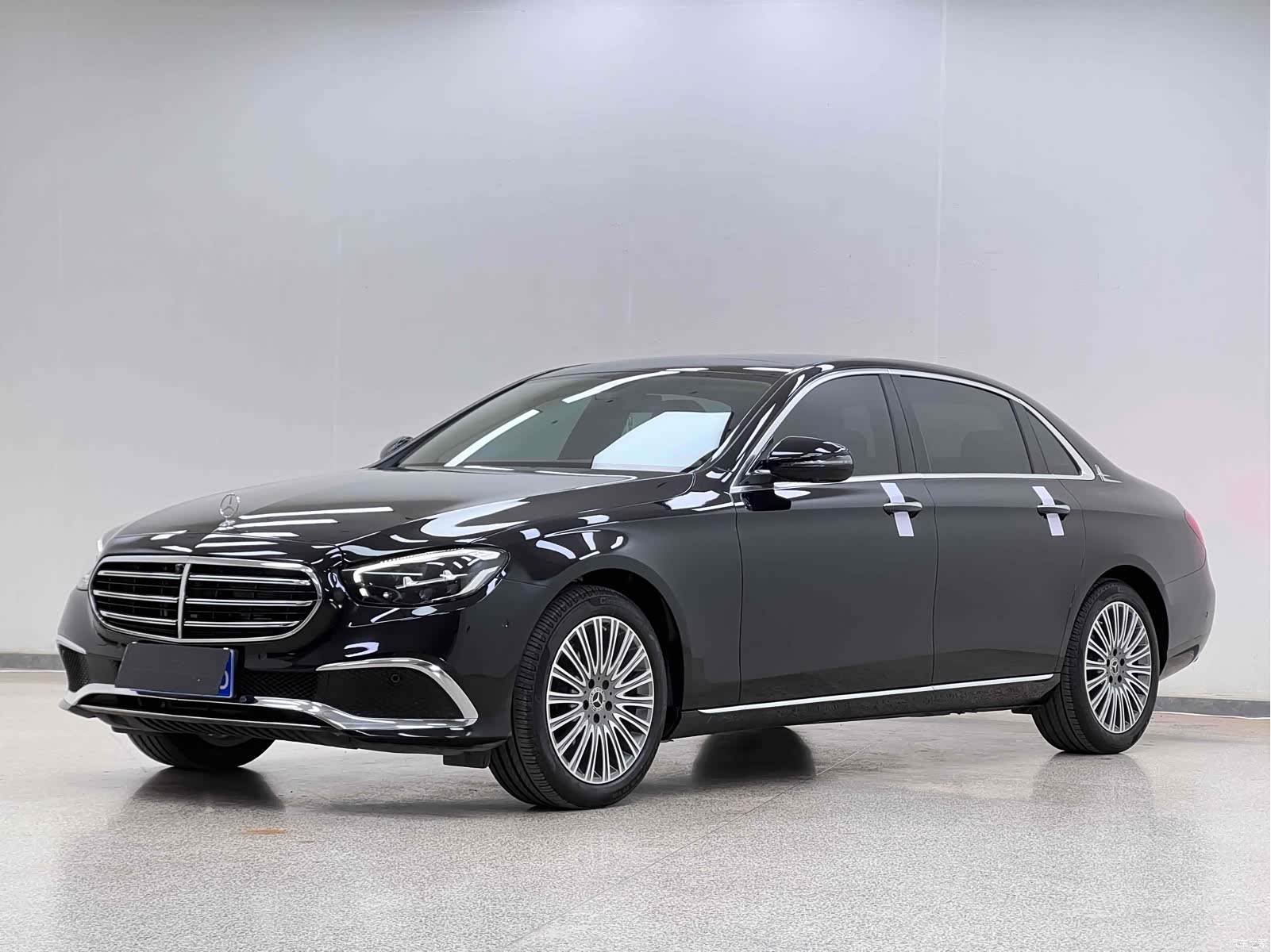 Mercedes-Benz E-Class, 2023 1